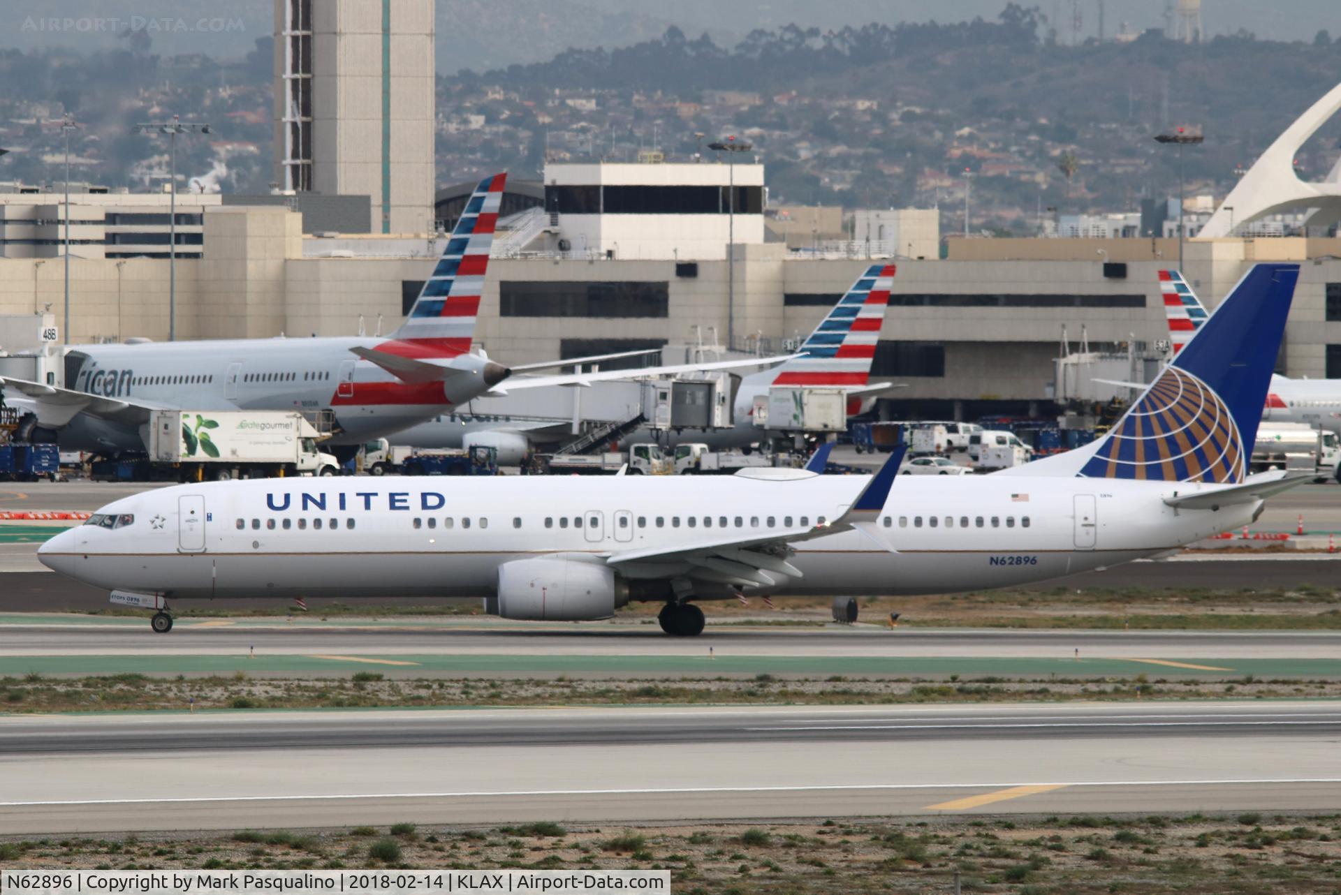 N62896, 2016 Boeing 737-924/ER C/N 62768, Boeing 737-900ER