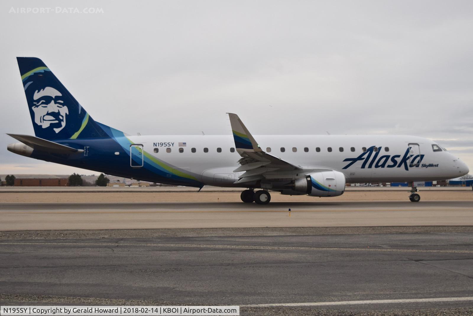 N195SY, 2017 Embraer 175LR (ERJ-170-200LR) C/N 17000698, Taxiing on Alpha to RWY 10L.