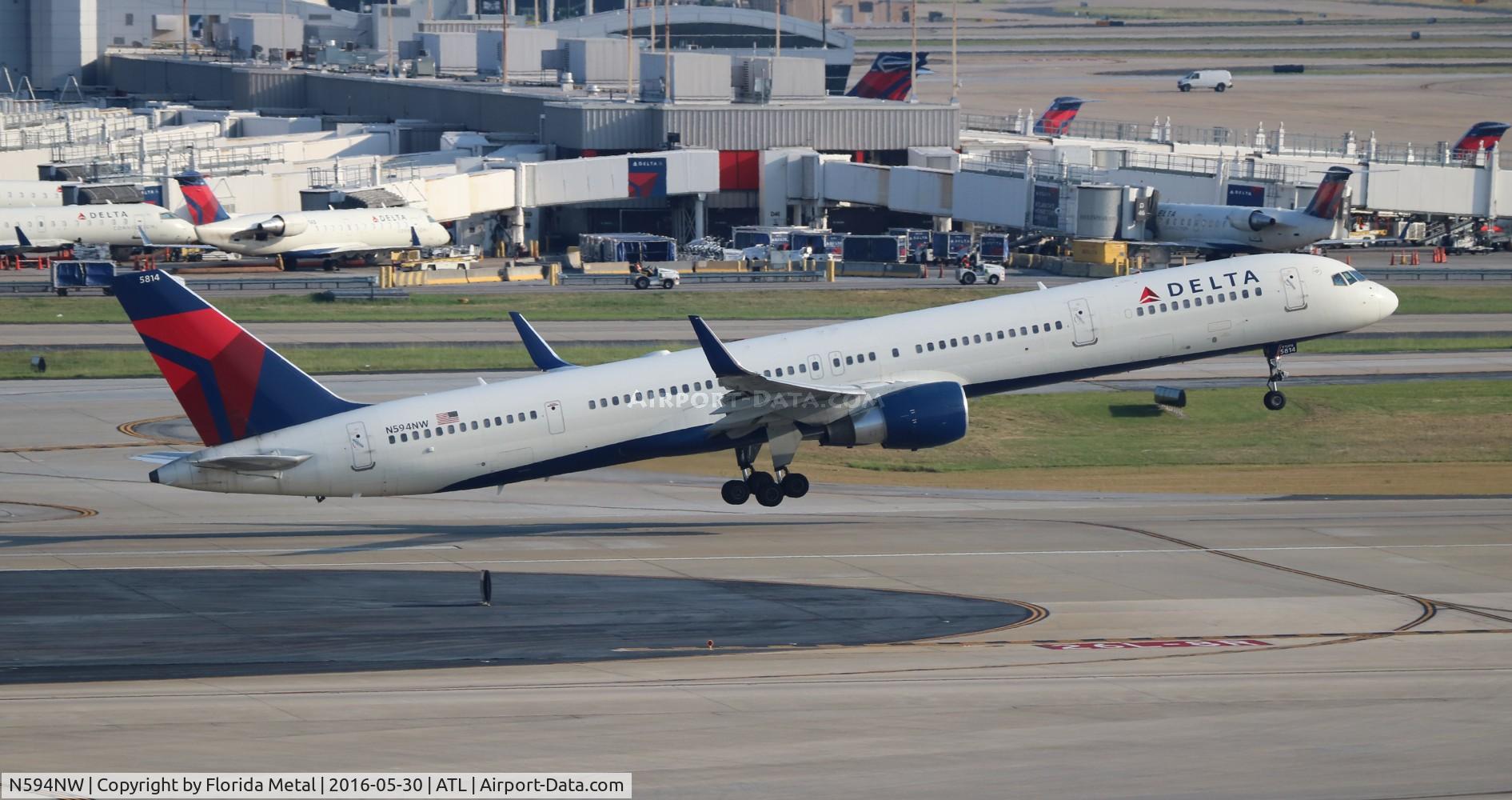 N594NW, 2003 Boeing 757-351 C/N 32994, Delta
