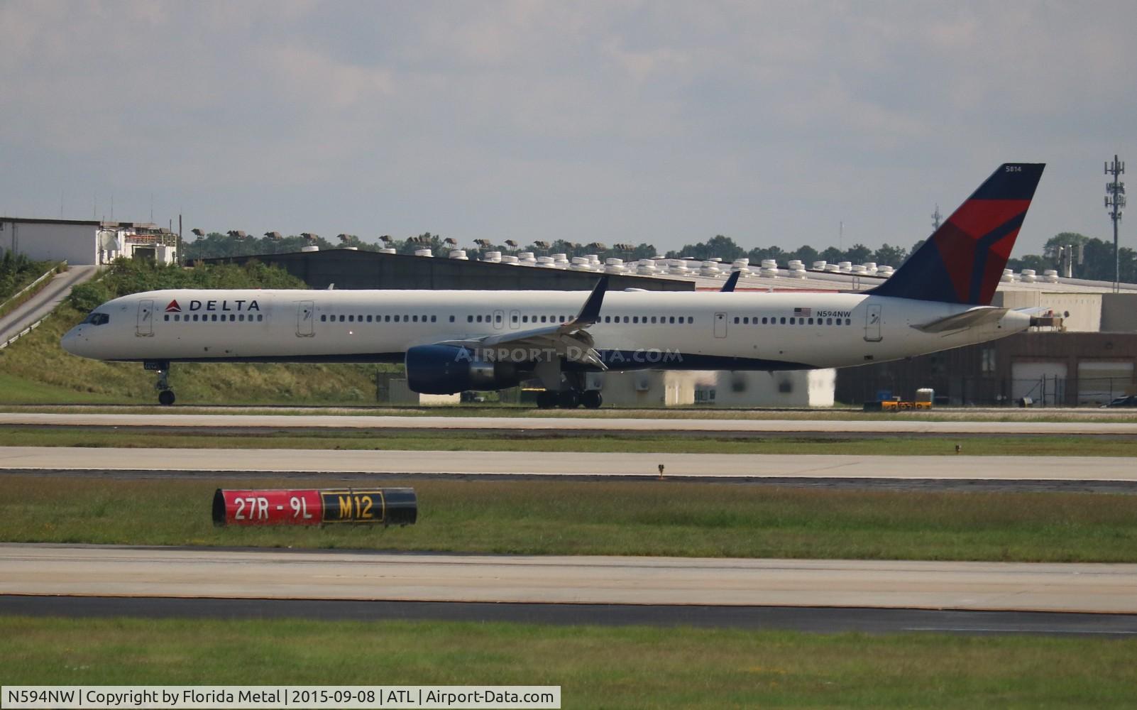 N594NW, 2003 Boeing 757-351 C/N 32994, Delta