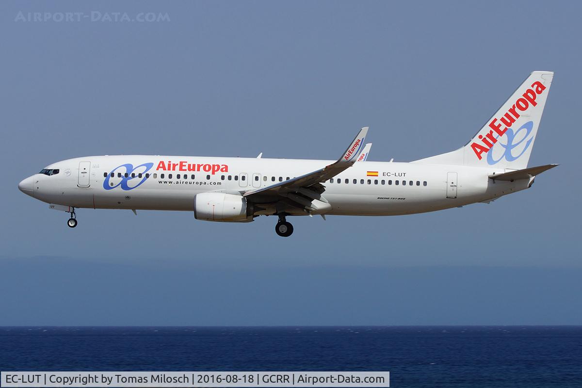 EC-LUT, 2013 Boeing 737-85P C/N 36592, 