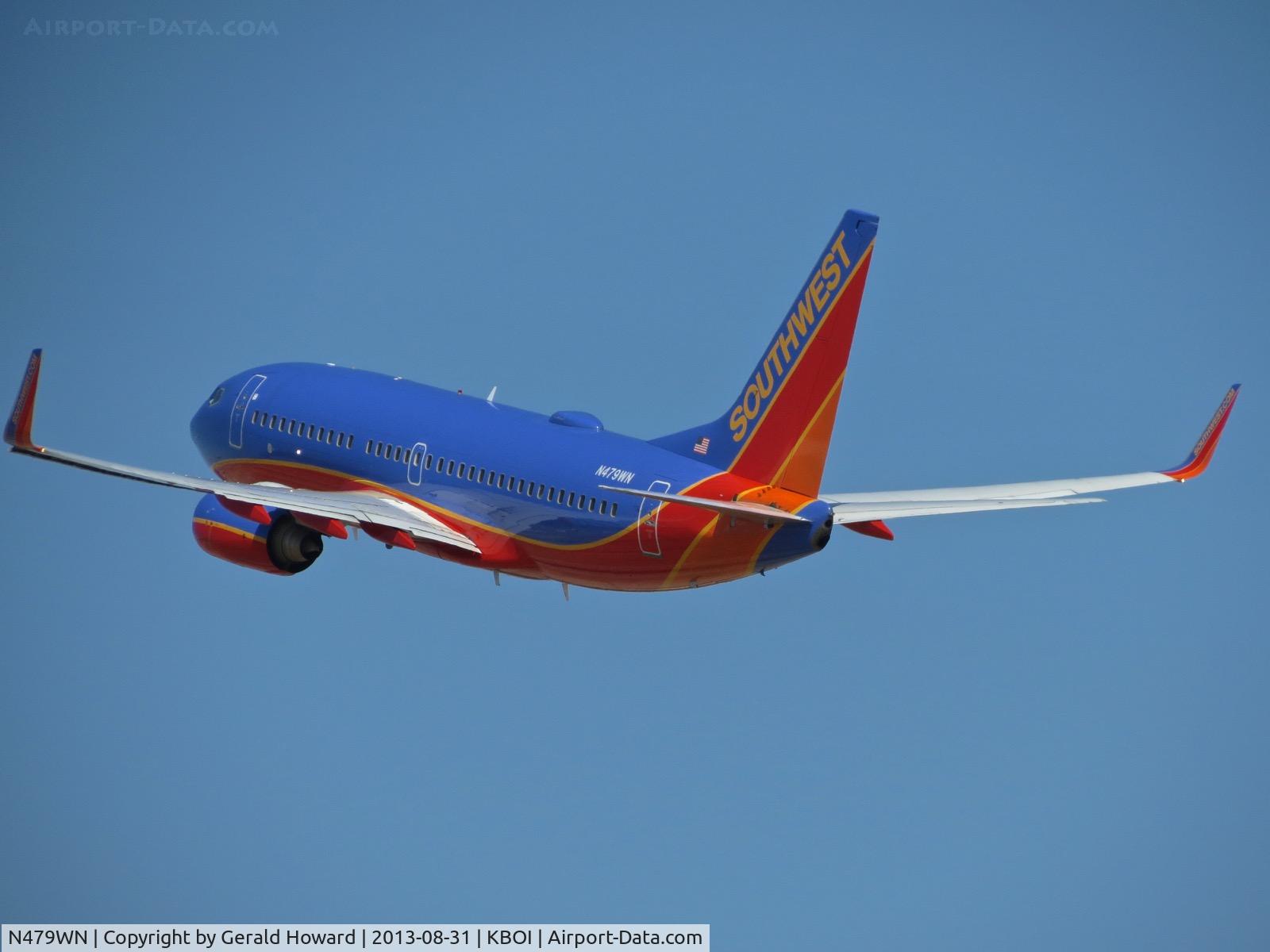 N479WN, 2004 Boeing 737-7H4 C/N 33990, Departing BOI.