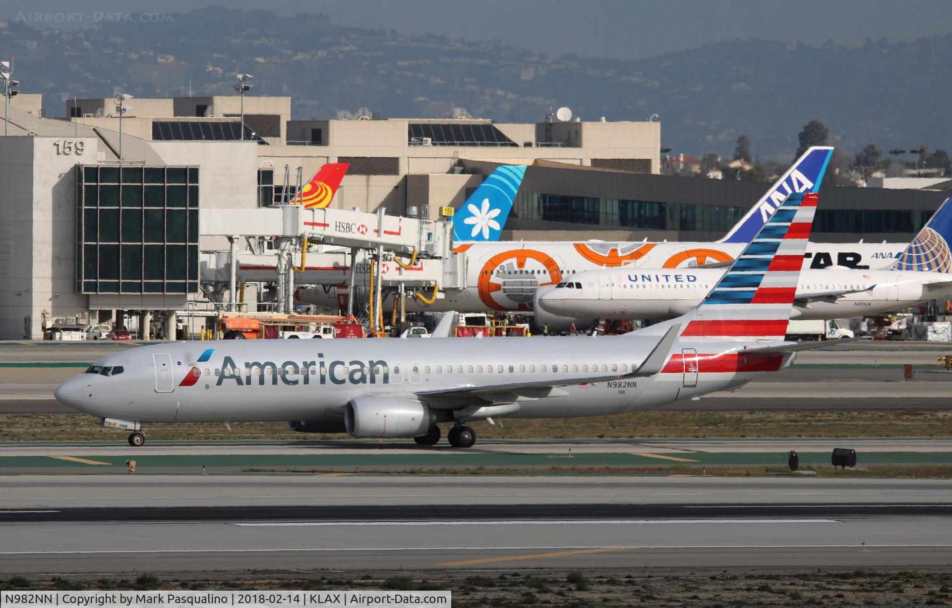 N982NN, 2015 Boeing 737-823 C/N 31231, Boeing 737-800