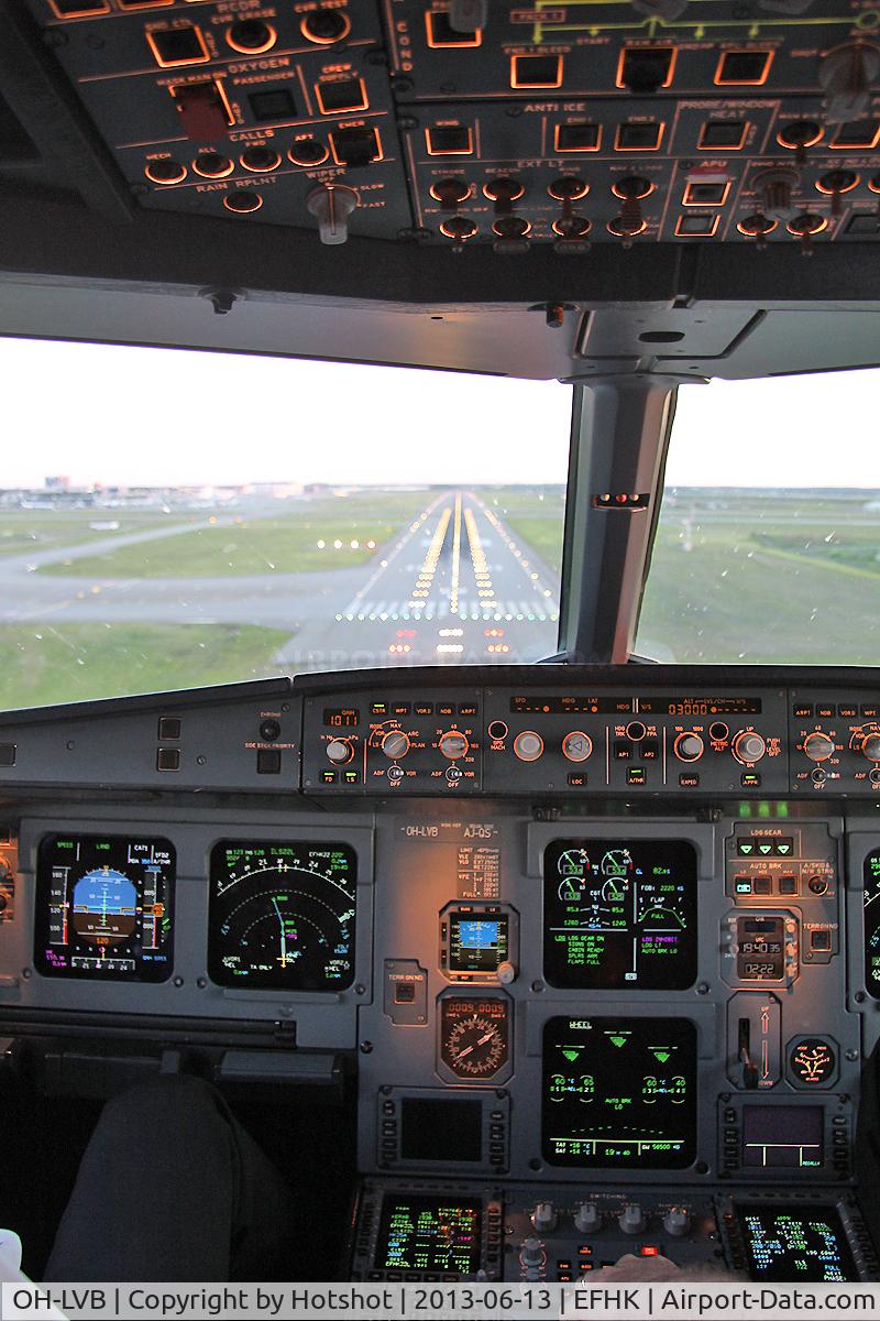 OH-LVB, 1999 Airbus A319-112 C/N 1107, Final approach to runway 22L at Vantaa