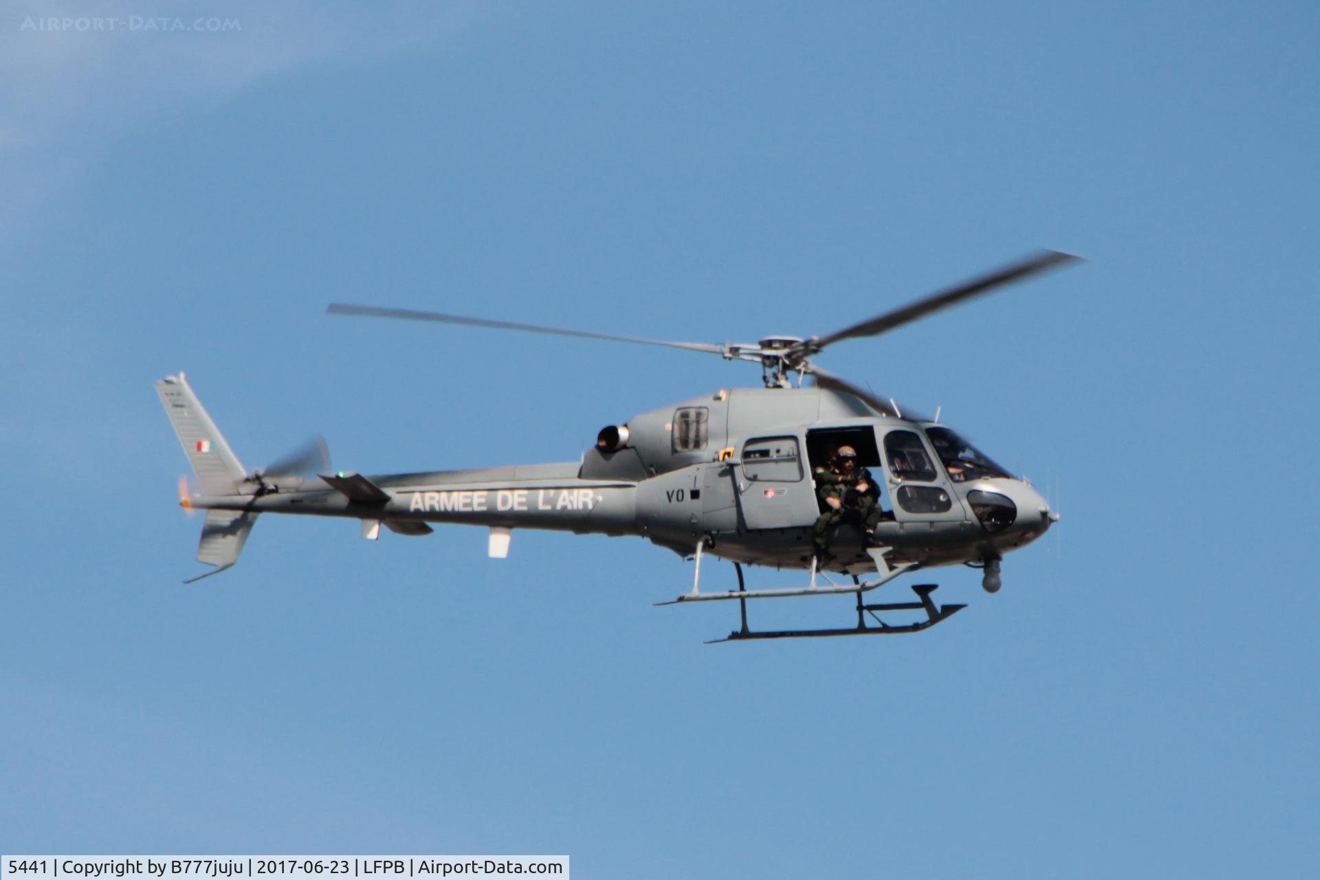 5441, Aerospatiale AS-555AN Fennec C/N 5441, over SIAE 2017 for security