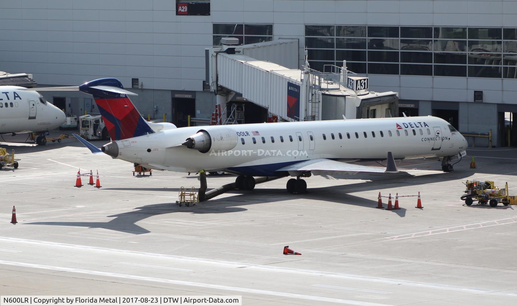 N600LR, 2007 Bombardier CRJ-900 NG (CL-600-2D24) C/N 15142, Delta Connection