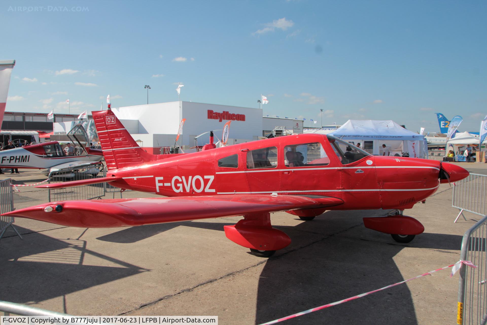 F-GVOZ, Piper PA-28-181 Archer C/N 2890061, on display at SIAE 2017