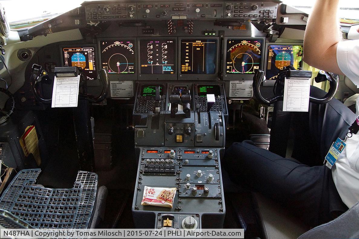 N487HA, 2001 Boeing 717-200 C/N 55132, Thanks to the very friendly crew!