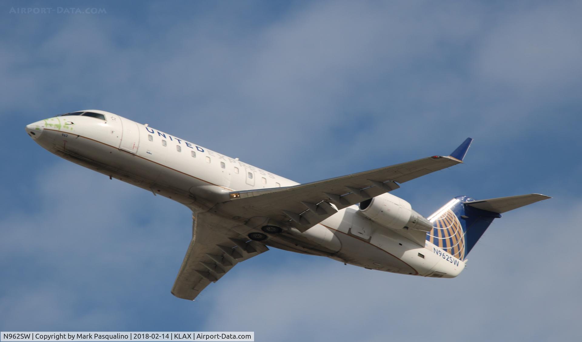 N962SW, 2003 Bombardier CRJ-200ER (CL-600-2B19) C/N 7859, CL-600-2B19