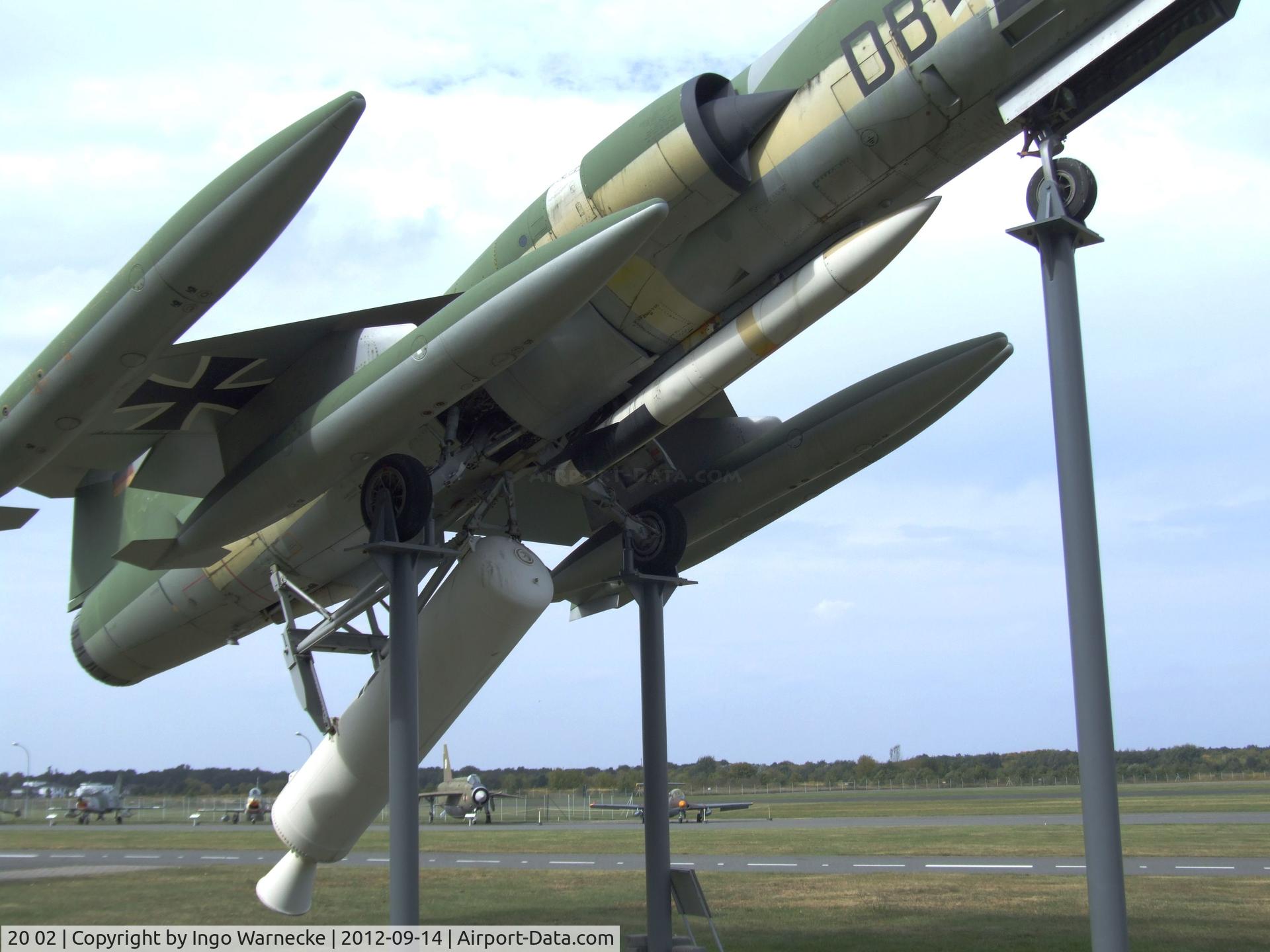20 02, Lockheed F-104G Starfighter ZELL C/N 683-2002, Lockheed F-104G Starfighter with ZELL- (ZEro Length Launch) gear at the Luftwaffenmuseum, Berlin-Gatow