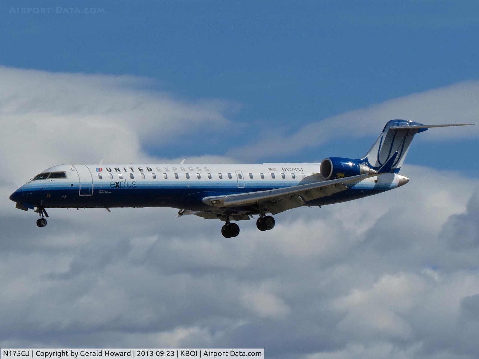 N175GJ, 2009 Bombardier CRJ-702 (CL-600-2C10) C/N 10297, On final for RWY 28L.