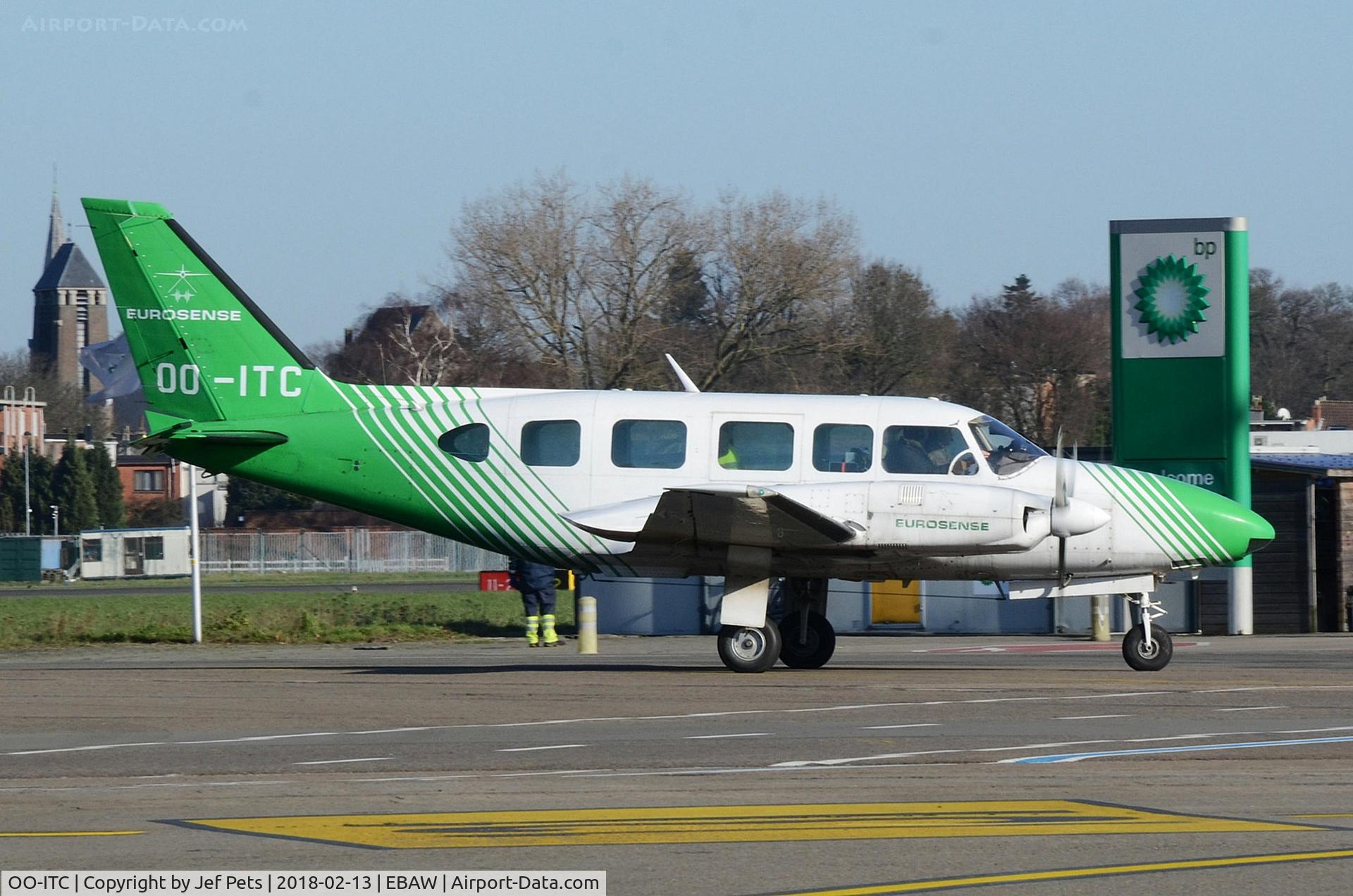 OO-ITC, Piper PA-31-350 Navajo Chieftain C/N 31-7405491, At Antwerp.