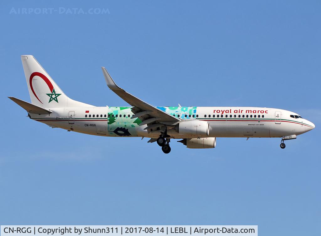 CN-RGG, 2011 Boeing 737-86N C/N 36829, Landing rwy 25R in special c/s
