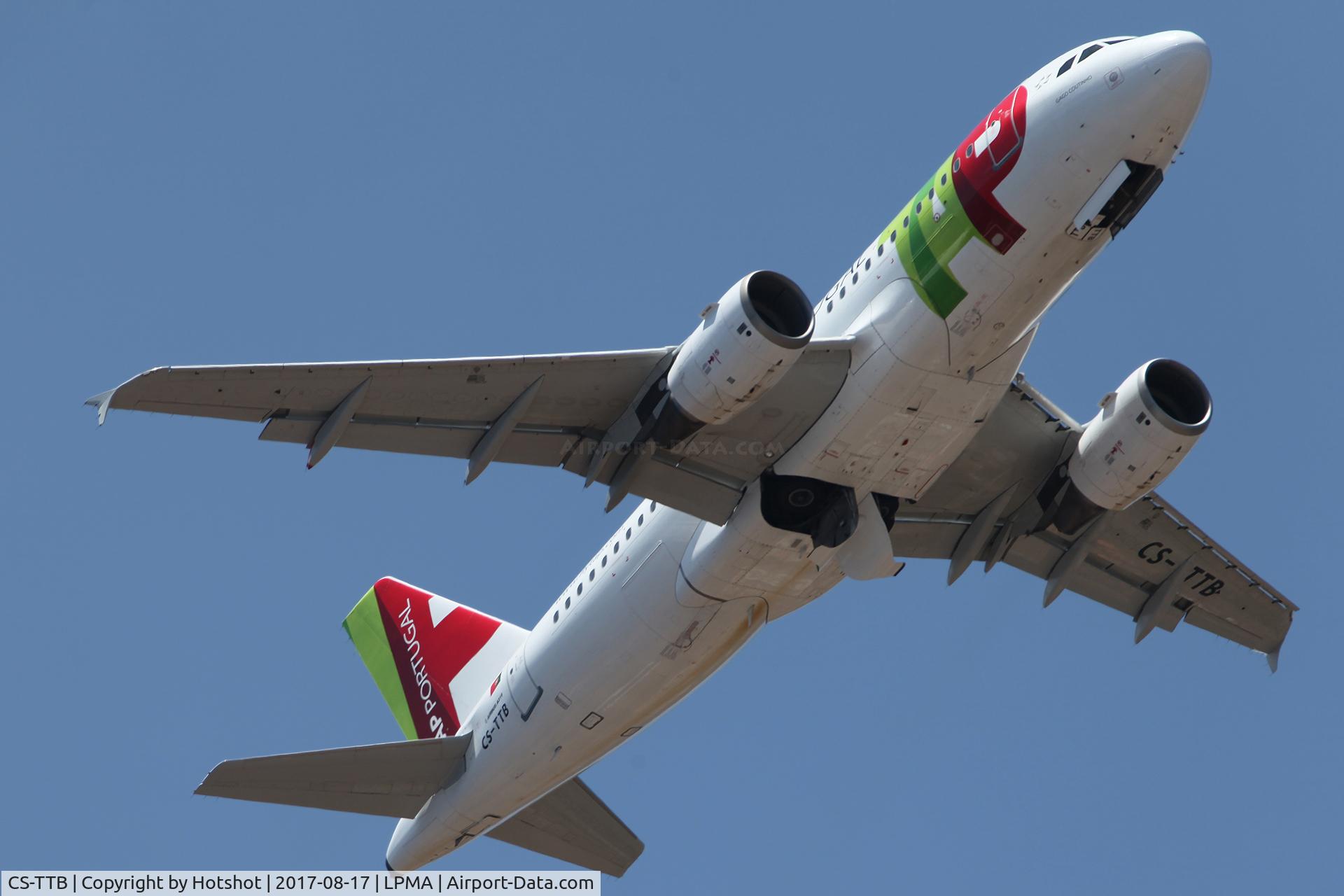 CS-TTB, 1997 Airbus A319-111 C/N 755, Retracting gear after missed approach