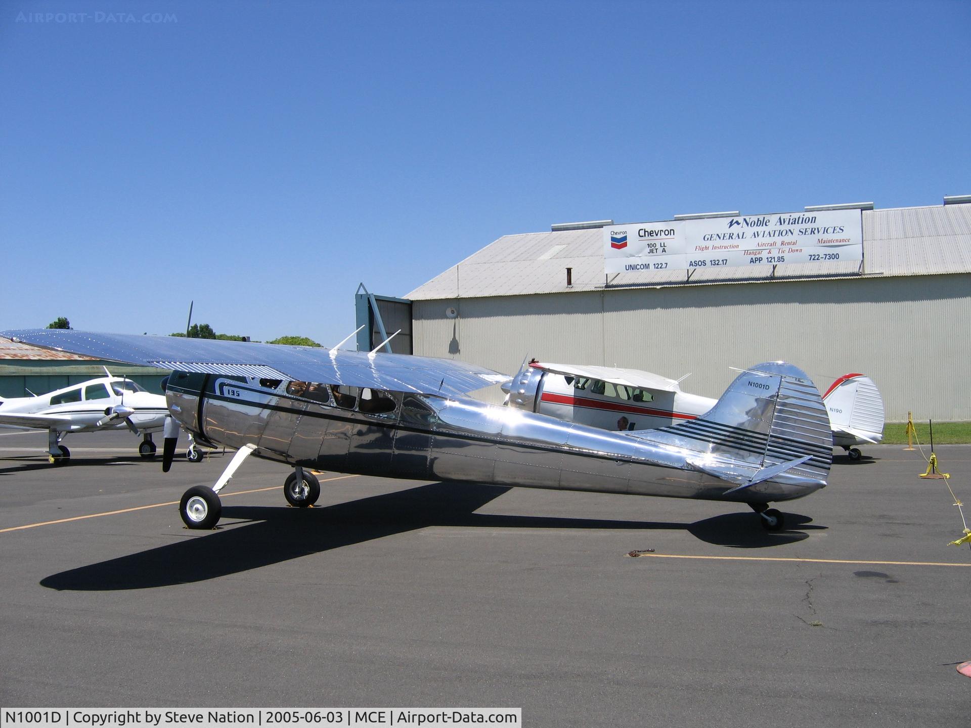 N1001D, 1950 Cessna 195A C/N 7609, Michael Bell's 1950 Cessna 195A at Merced,CA