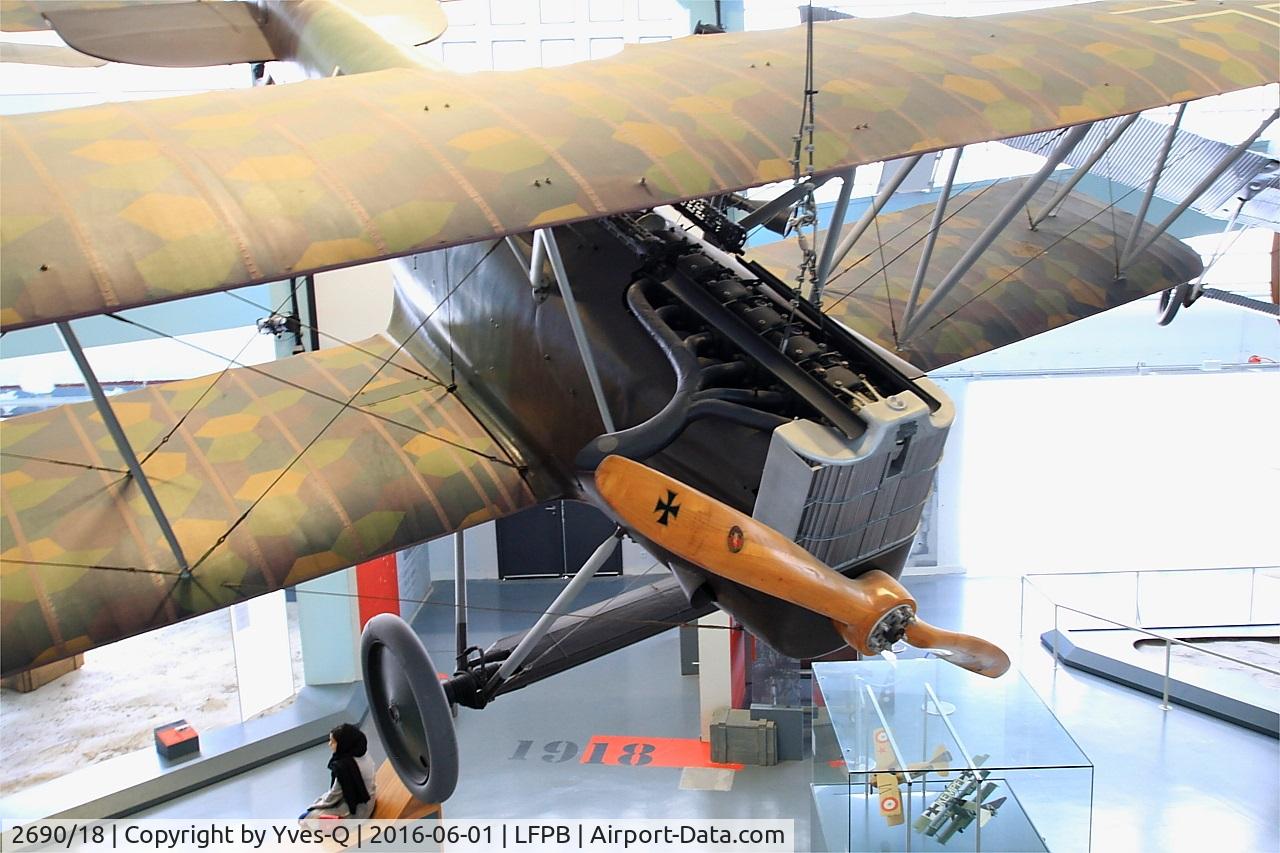 2690/18, 1918 Pfalz DXII C/N 3240, Pfalz DXII, Air & Space Museum Paris-Le Bourget Airport (LFPB-LBG)