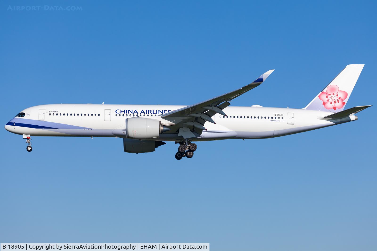 B-18905, 2016 Airbus A350-941 C/N 073, China Airlines