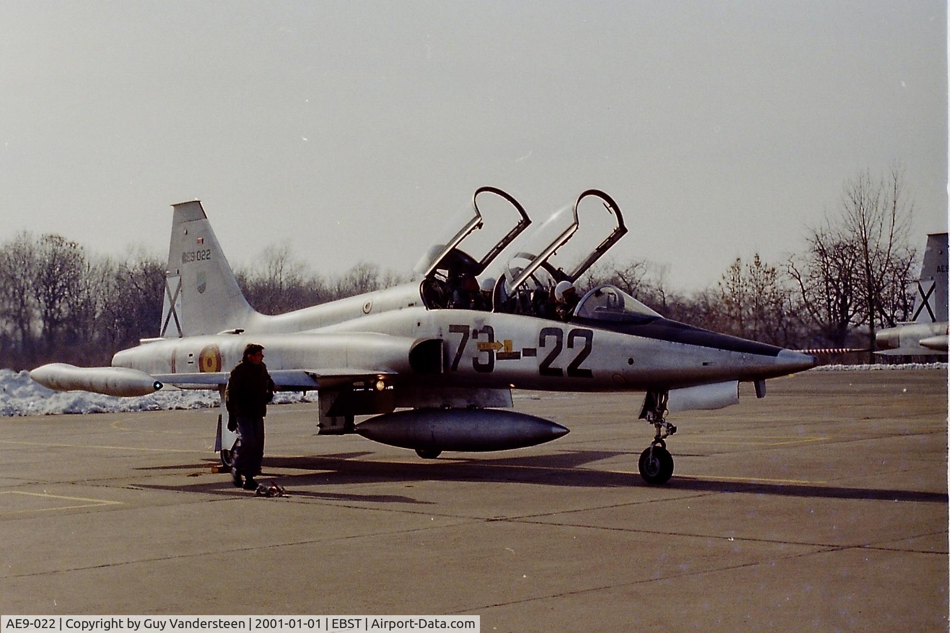 AE9-022, Northrop (CASA) SF-5B(M) Freedom Fighter C/N 2022, Spain AF F-5 @ EBST eighties