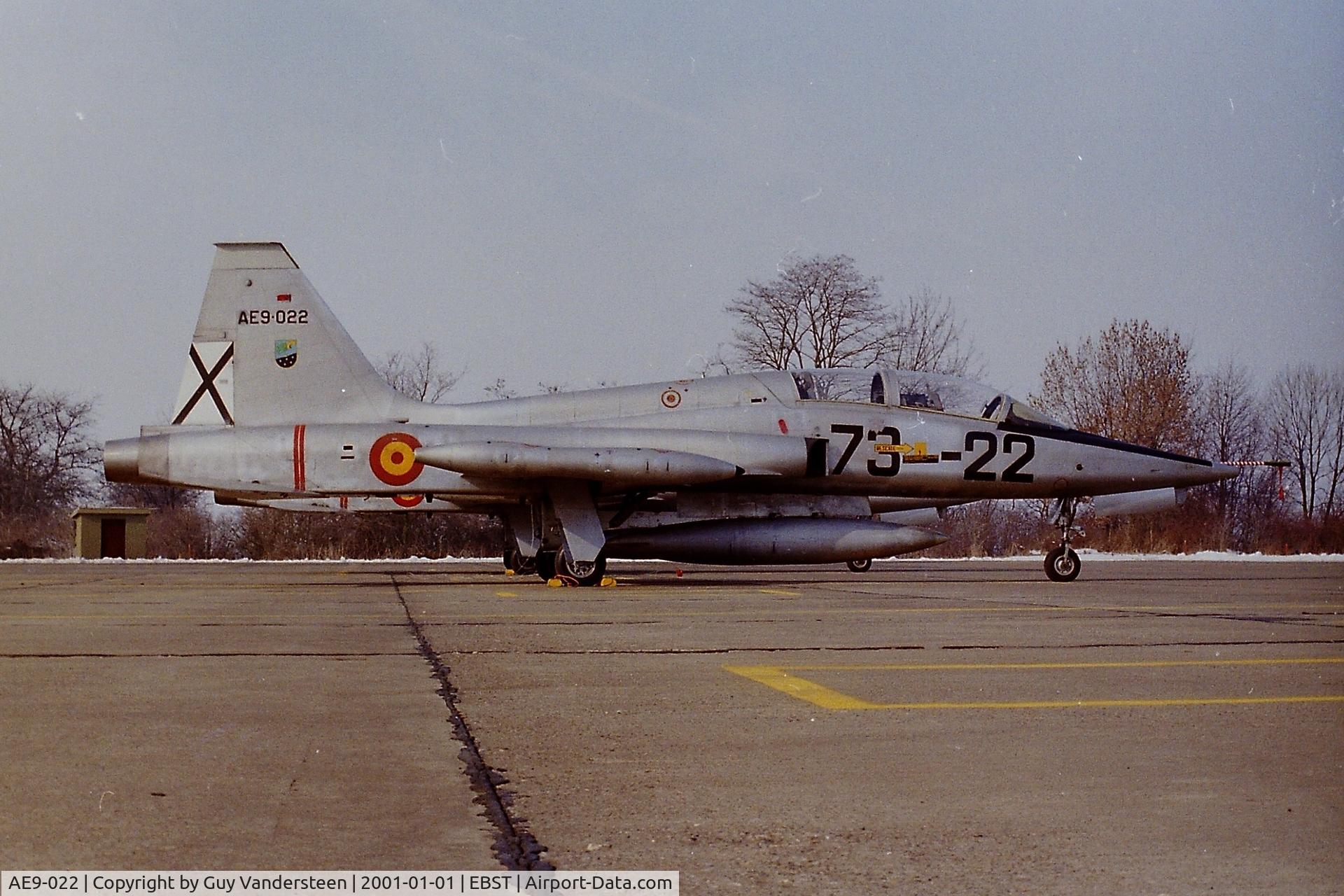 AE9-022, Northrop (CASA) SF-5B(M) Freedom Fighter C/N 2022, Spain AF F-5 AE9-22 @ EBST eighties