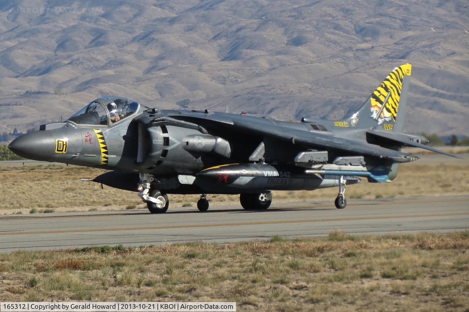 165312, Boeing AV-8B+(R)-24-MC C/N 270, Taxiing on Foxtrot. VMA-542, Cherry Point, NC.