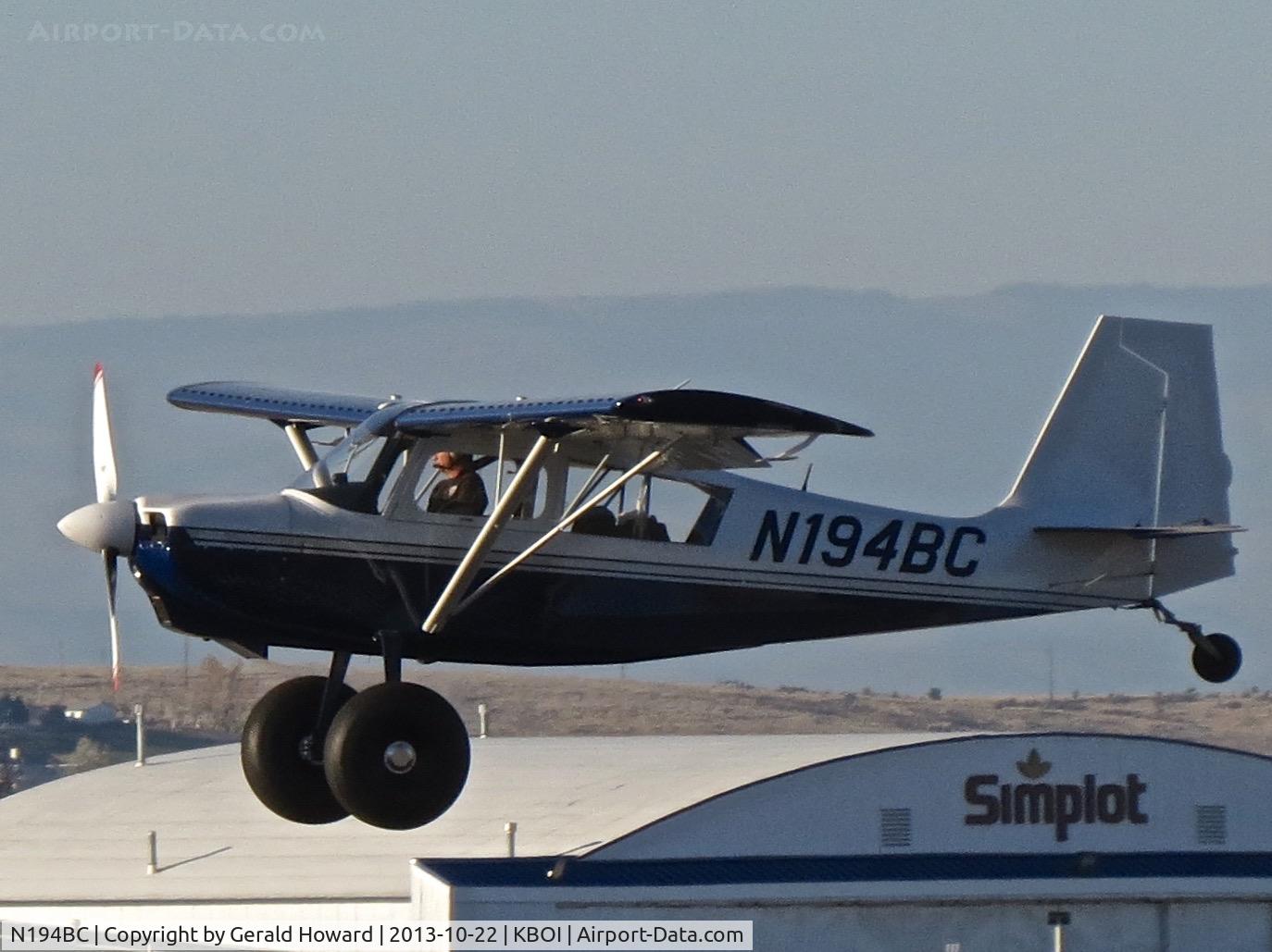N194BC, 2006 American Champion 8GCBC Scout C/N 489-2006, Landing RWY 10L.