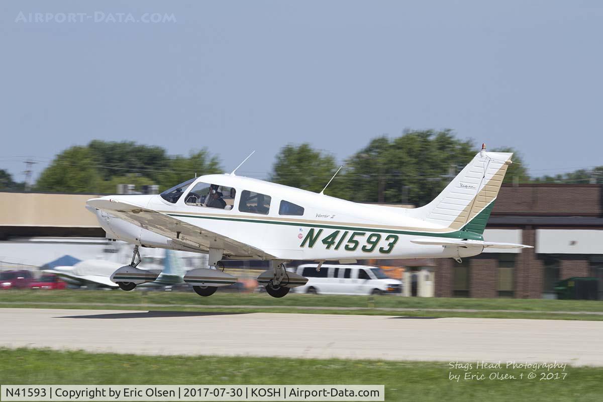 N41593, 1974 Piper PA-28-151 C/N 28-7415286, Piper departing Airventure