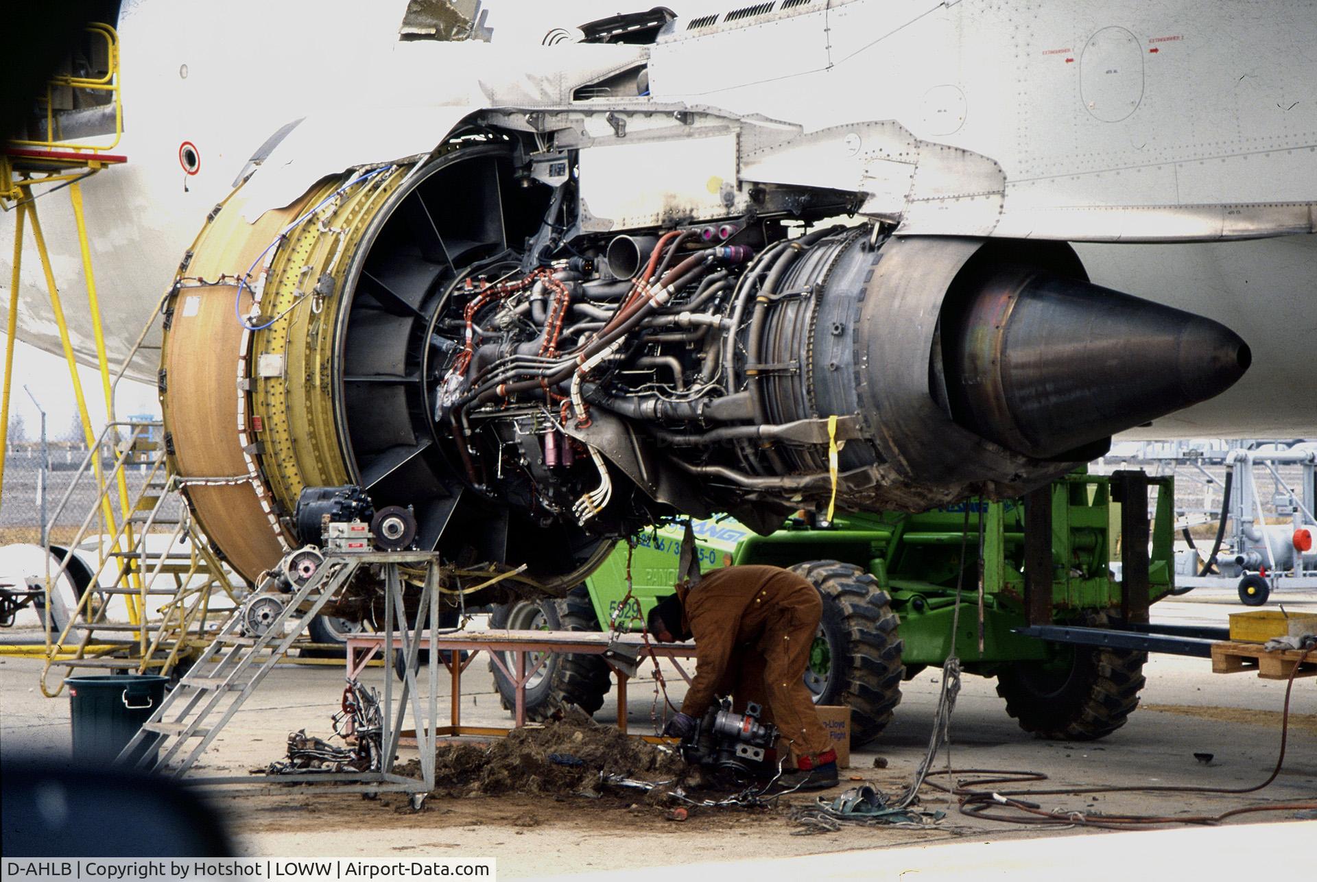 D-AHLB, 1989 Airbus A310-304 C/N 528, Engine close-up