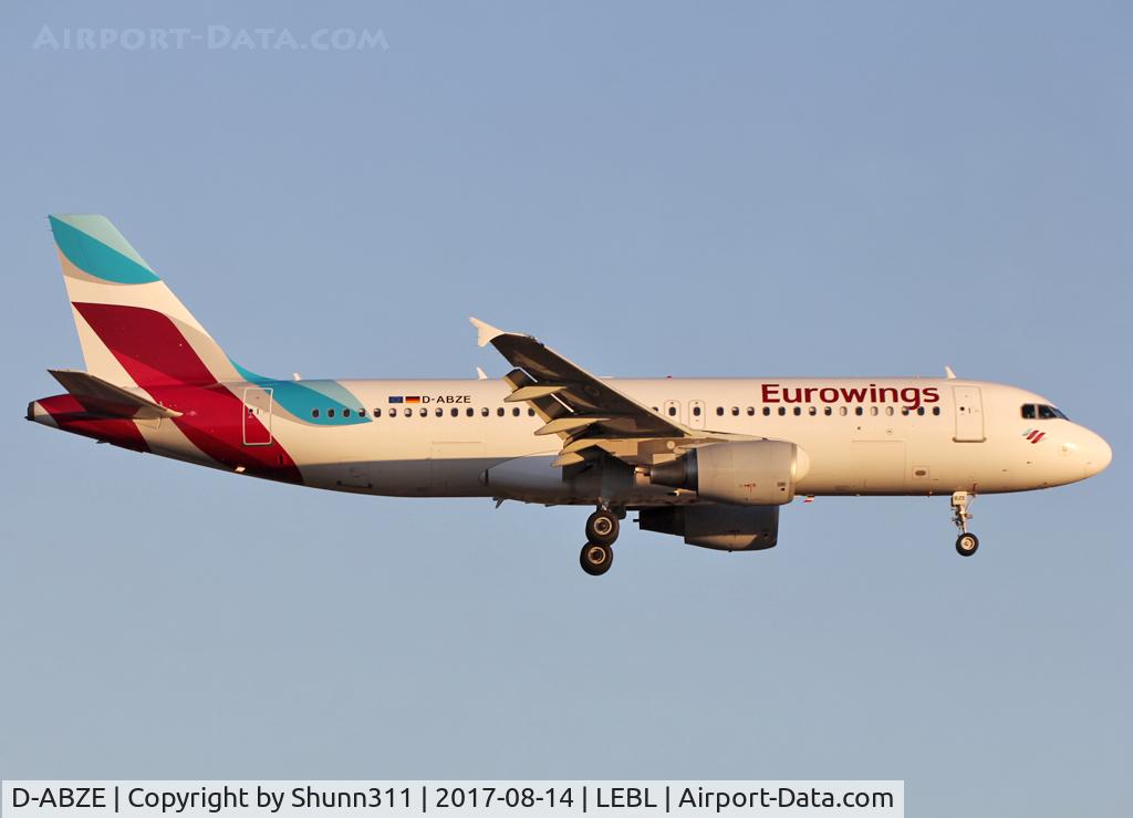 D-ABZE, 2008 Airbus A320-216 C/N 3464, Landing rwy 25R
