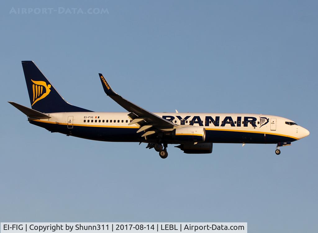 EI-FIG, 2015 Boeing 737-8AS C/N 44698, Landing rwy 25R