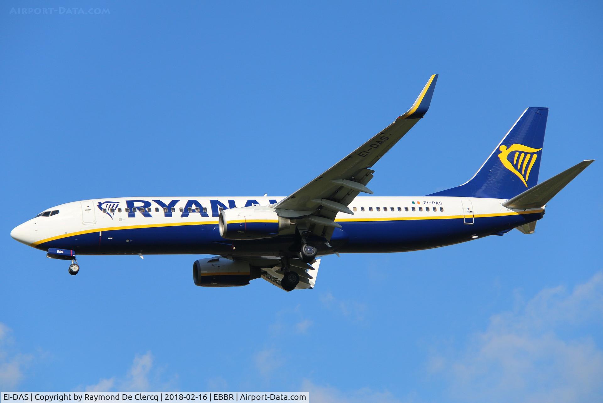 EI-DAS, 2003 Boeing 737-8AS C/N 33553, Final rwy 25L
