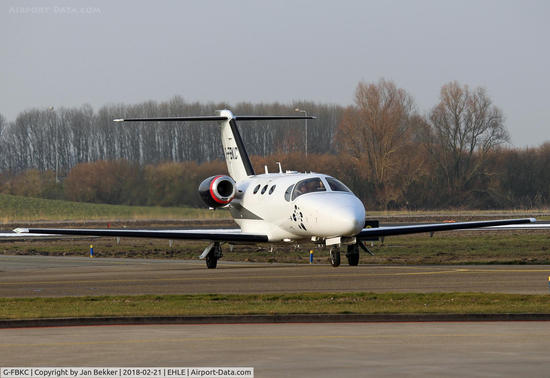 G-FBKC, 2008 Cessna 510 Citation Mustang Citation Mustang C/N 510-0127, Arriving at Lelystad Airport