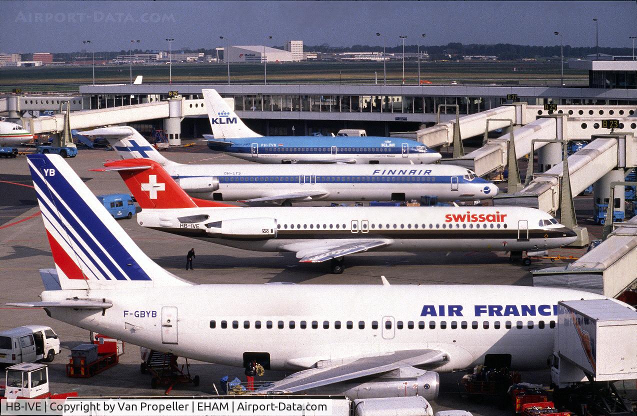 HB-IVE, 1988 Fokker 100 (F-28-0100) C/N 11253, Swissair Fokker 100 at Schiphol airport, the Netherlands, 1989