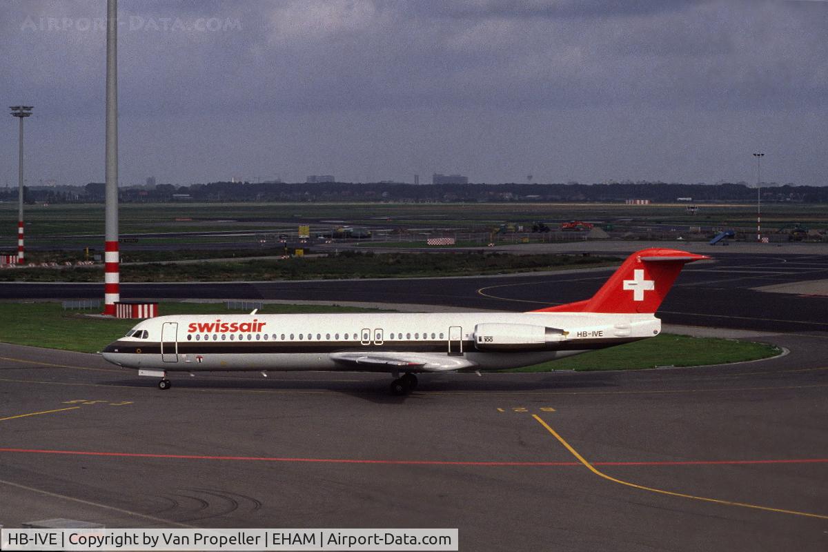 HB-IVE, 1988 Fokker 100 (F-28-0100) C/N 11253, Swissair Fokker 100 taxiing at Schiphol airport, the Netherlands, 1989