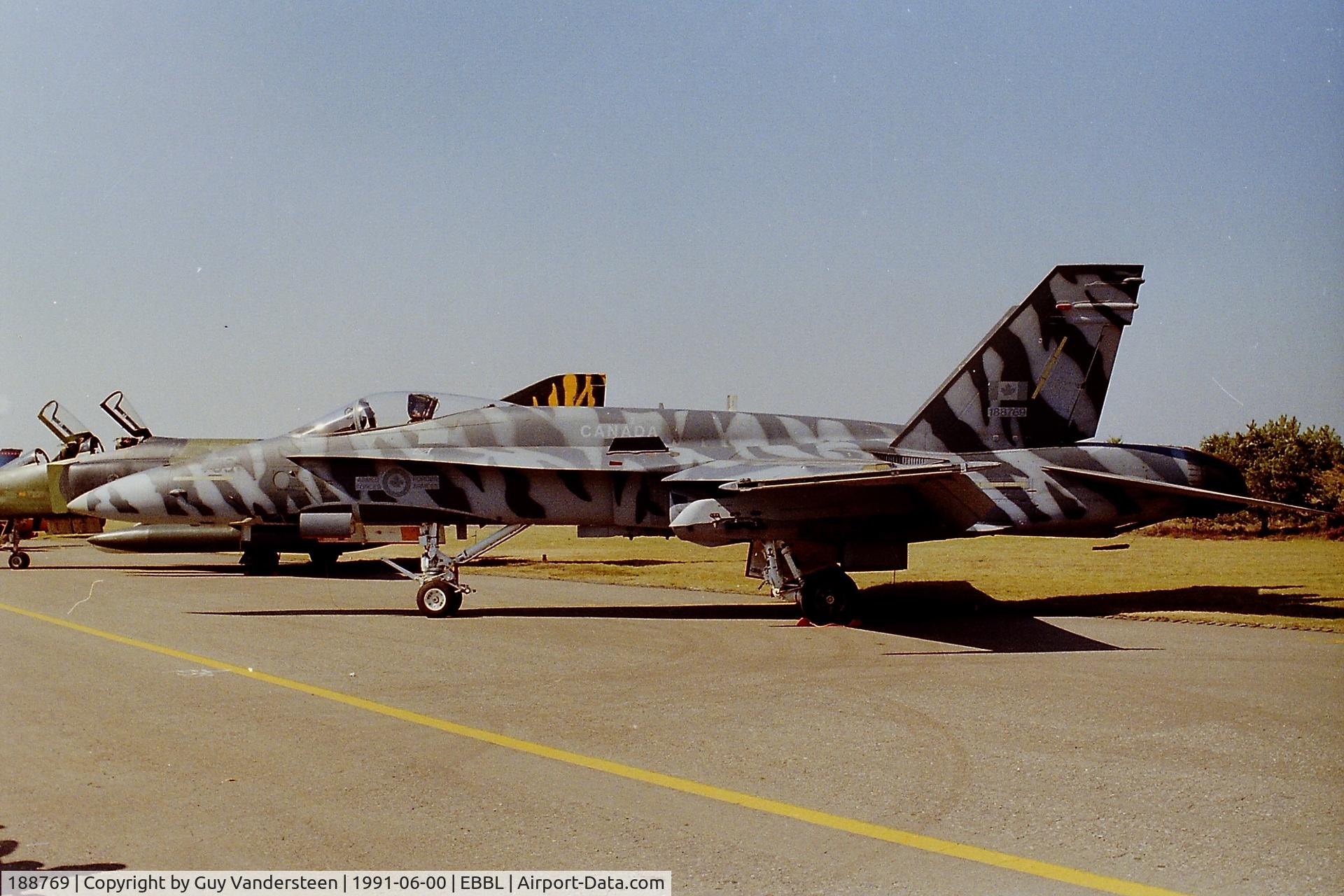 188769, 1986 McDonnell Douglas CF-188A Hornet C/N 0485/A400, CF-188A 188769 @ Kleine Brogel Airshow June 91