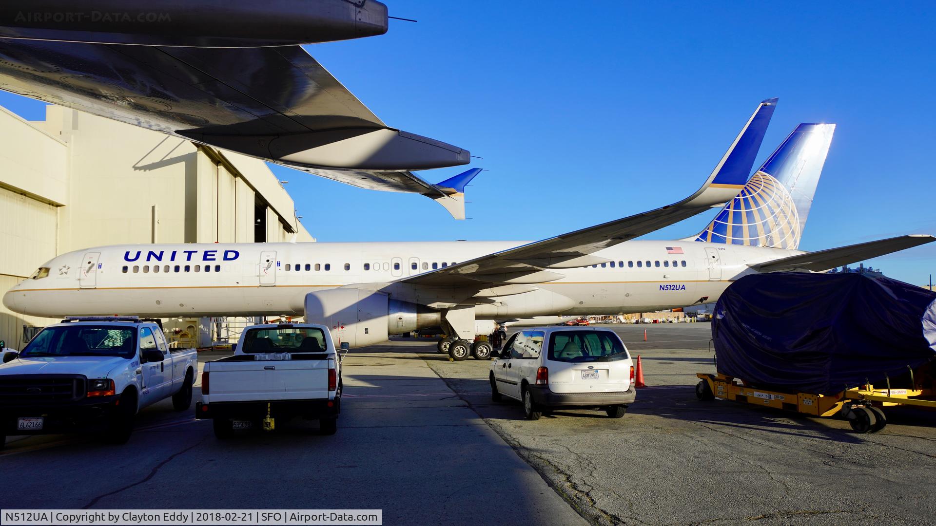 N512UA, 1990 Boeing 757-222 C/N 24809, SFO 2018.