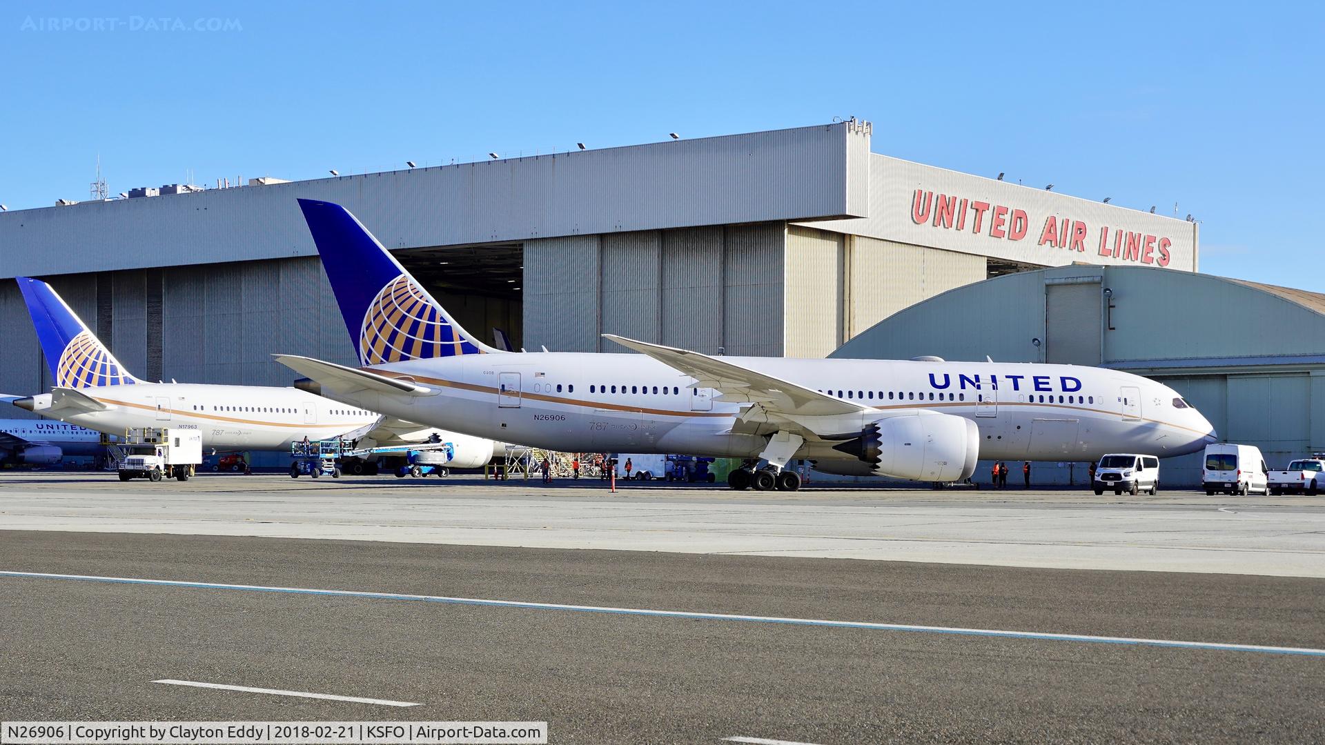 N26906, 2012 Boeing 787-8 Dreamliner C/N 34829, SFO 2018.