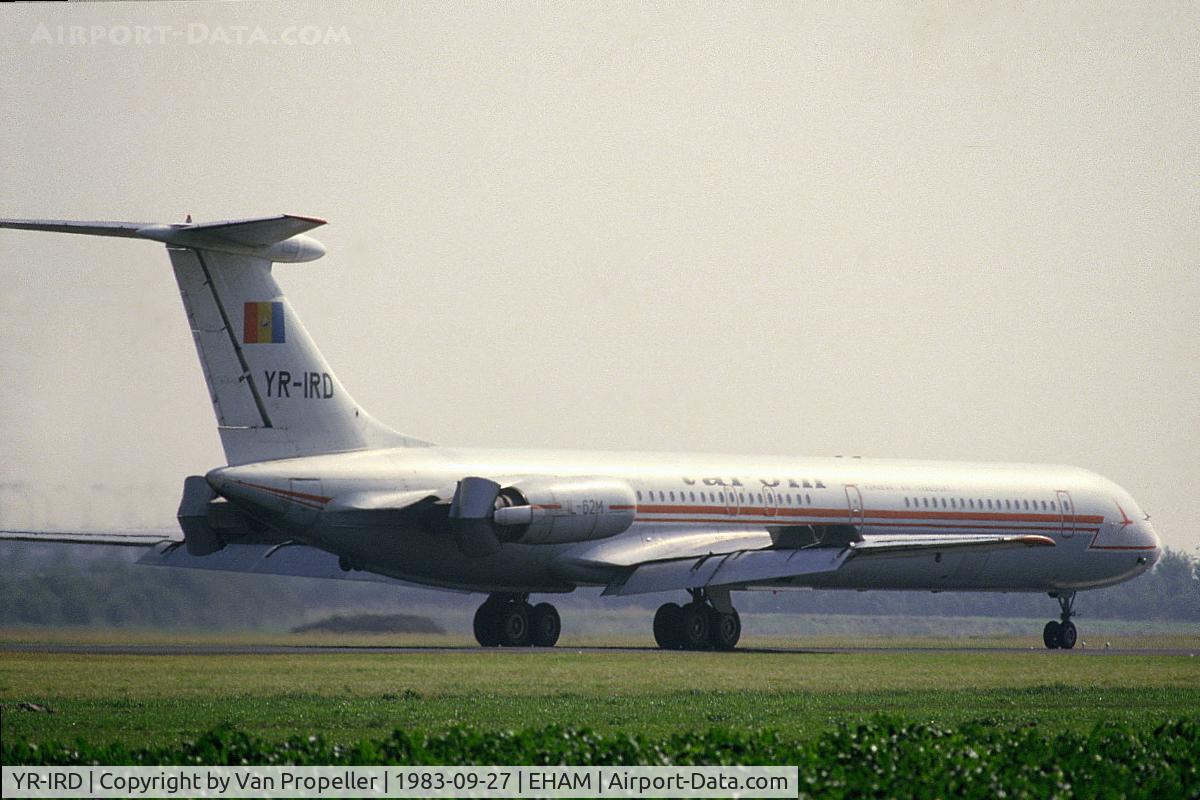 YR-IRD, 1977 Ilyushin Il-62M C/N 4727546, Tarom Ilyushin Il-62M landing at Schiphol airport, the Netherlands, 1983