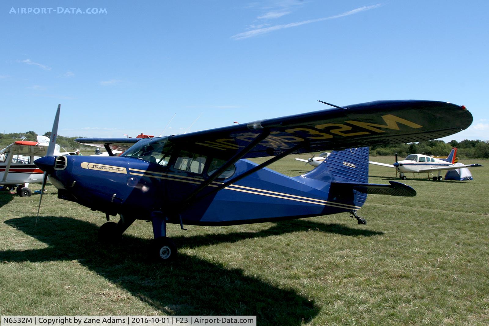 N6532M, 1948 Stinson 108 Voyager C/N 108-4532, At the 2016 Ranger, Texas Fly-in