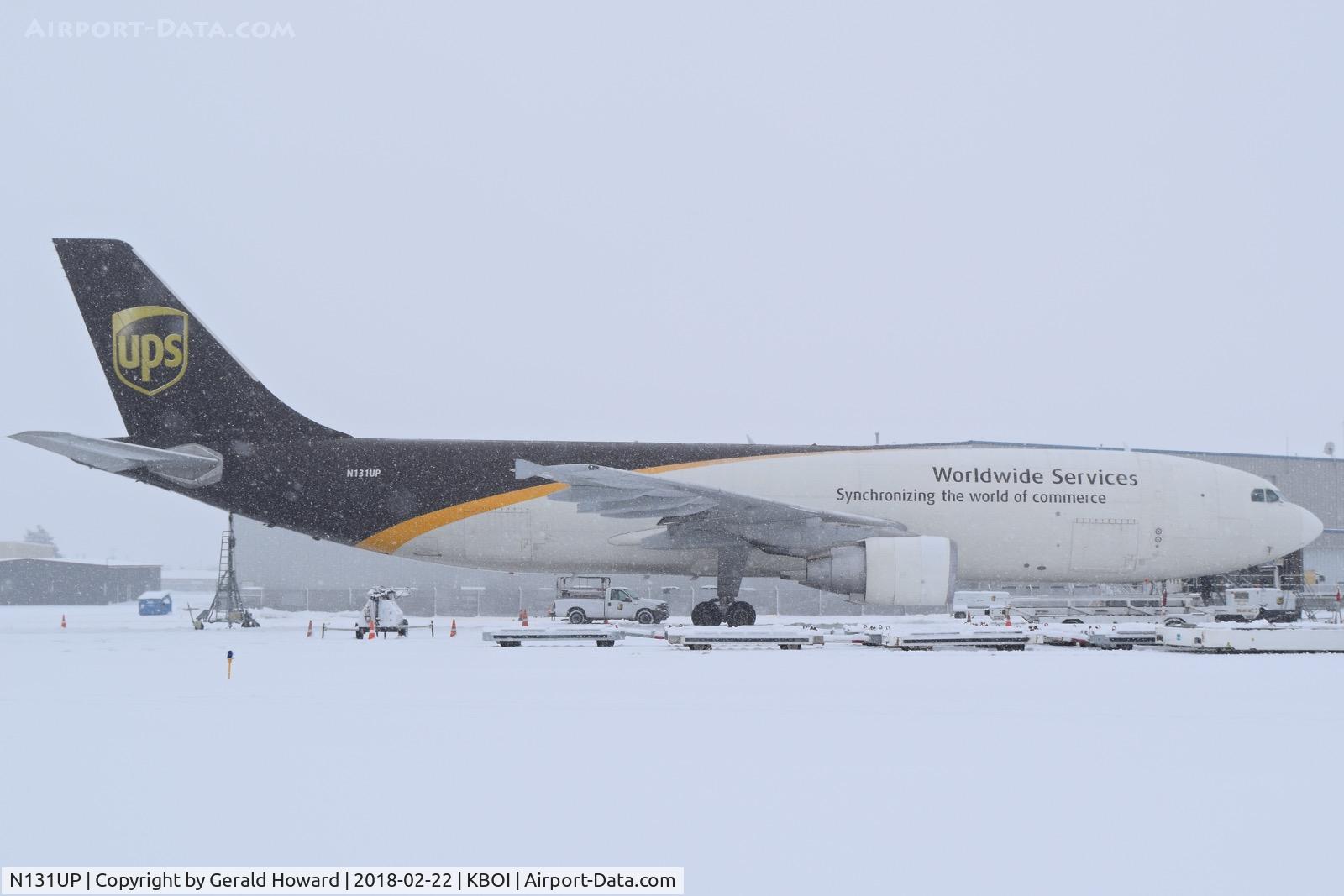 N131UP, 2001 Airbus A300F4-622R C/N 0815, Parked on the UPS ramp