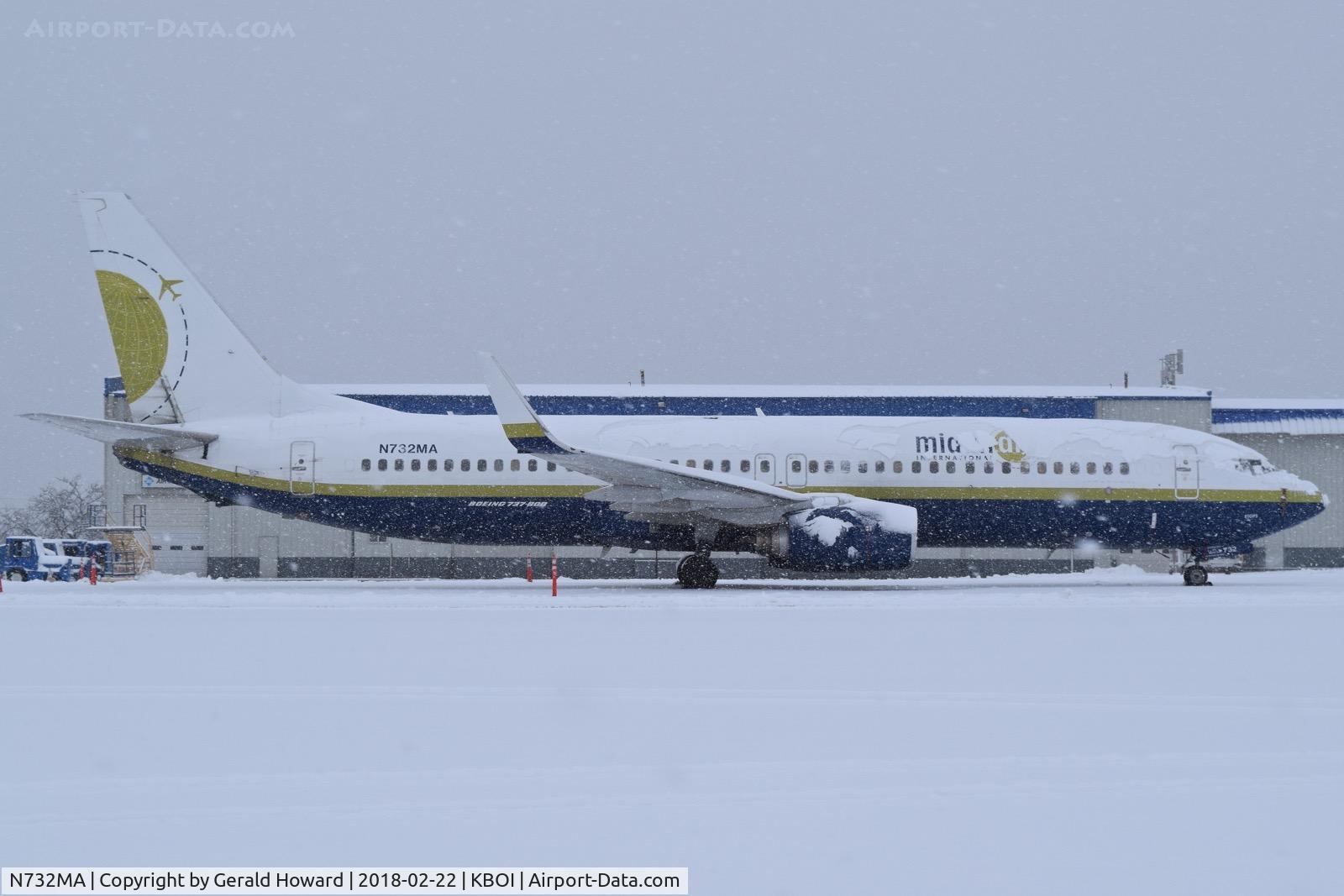 N732MA, 2001 Boeing 737-81Q C/N 30618, Parked on the north GA ramp as a charter flight. Crew probably wishes they were still in Miami.