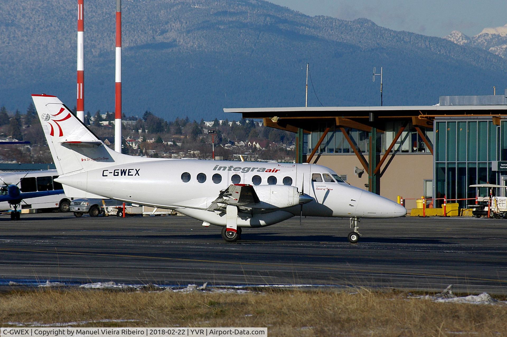 C-GWEX, 1988 British Aerospace BAe-3101 Jetstream 31 C/N 796, YVR South Terminal