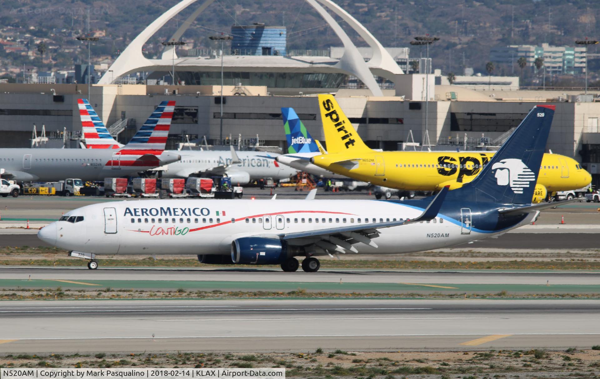 N520AM, 2000 Boeing 737-81Q C/N 29052, Boeing 737-800