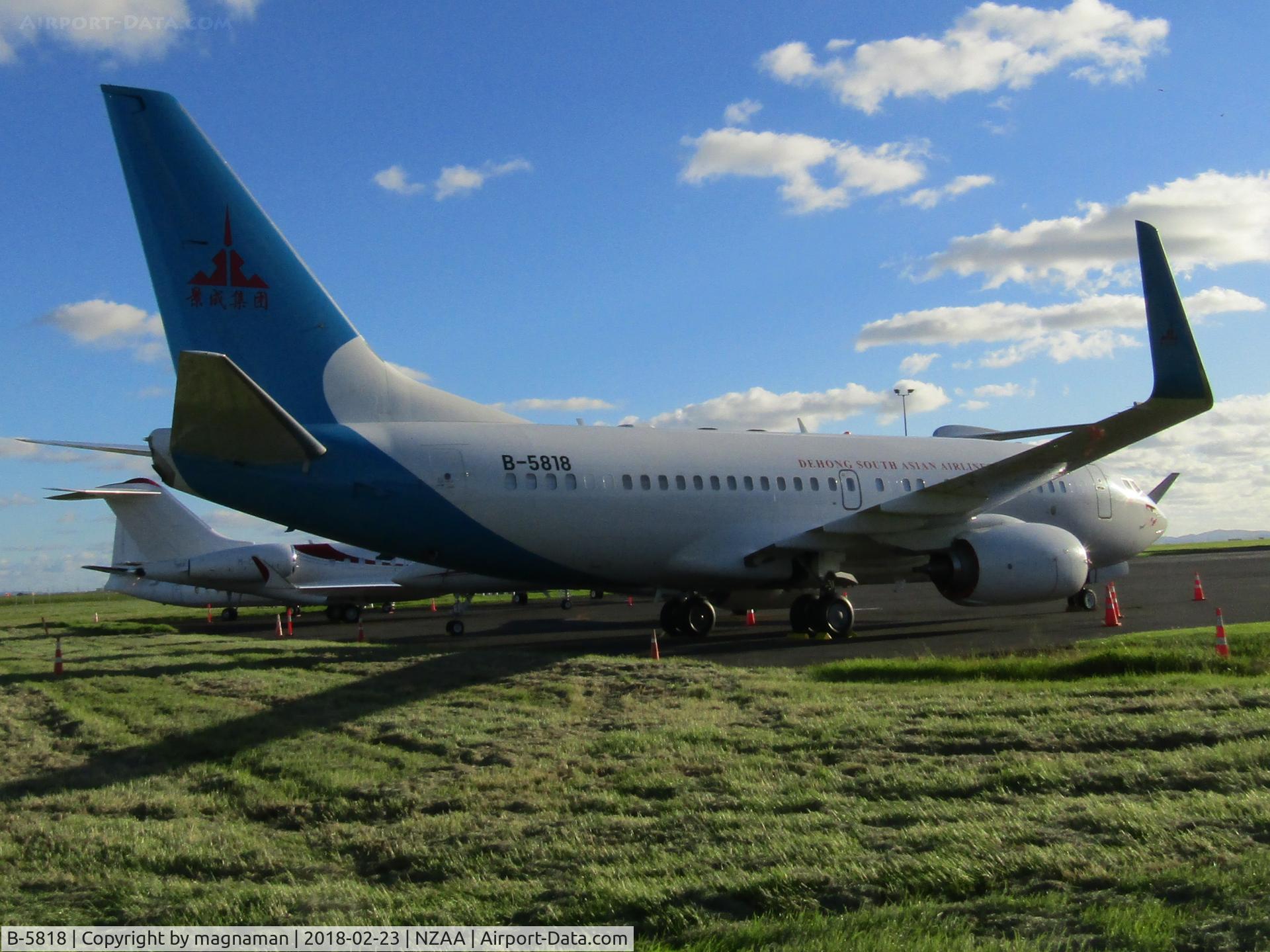 B-5818, Boeing 737-7ZW BBJ C/N 43826, in for year of the dog