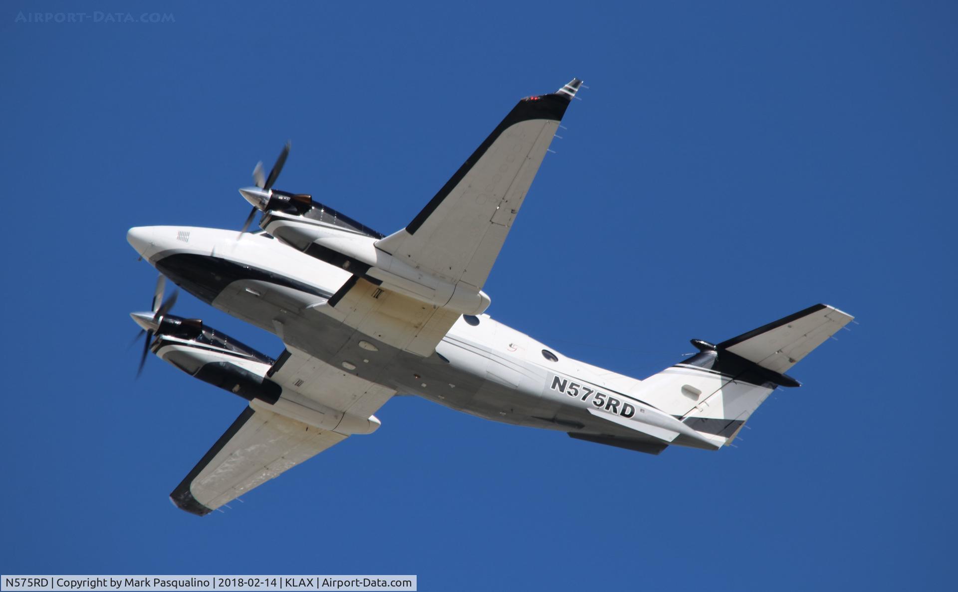 N575RD, 2000 Raytheon Aircraft Company B300 C/N FL-288, Beech 350