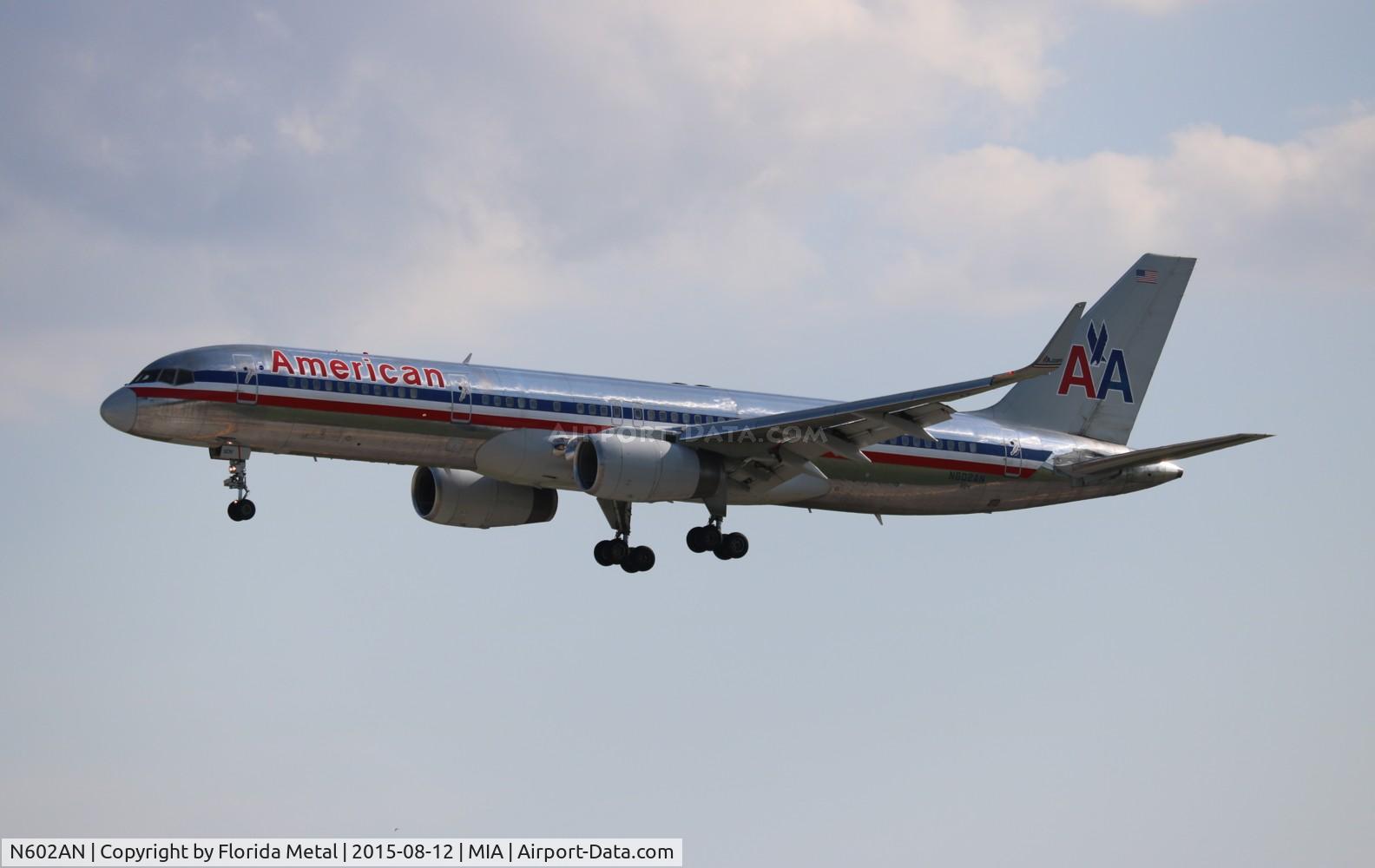 N602AN, 1995 Boeing 757-223 C/N 27053, American