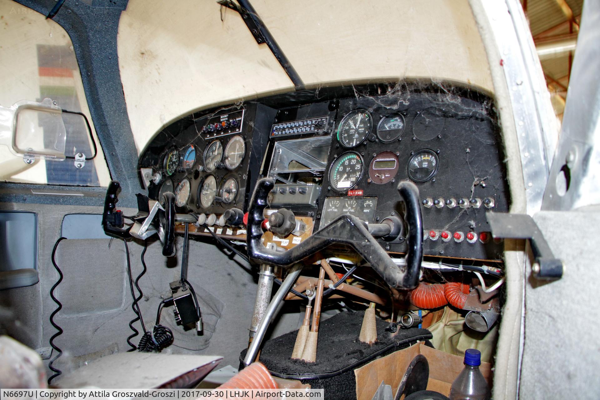 N6697U, 1963 Mooney M20C Ranger C/N 2424, Jakabszállás Airport, Hungary