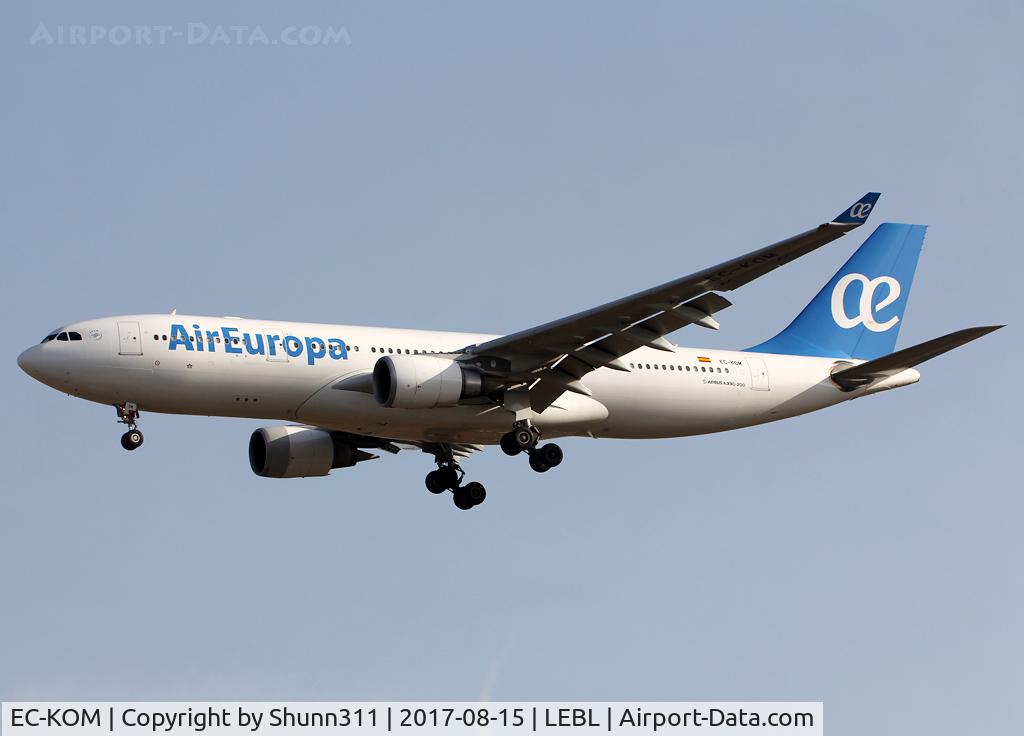 EC-KOM, 2008 Airbus A330-202 C/N 931, Landing rwy 25R