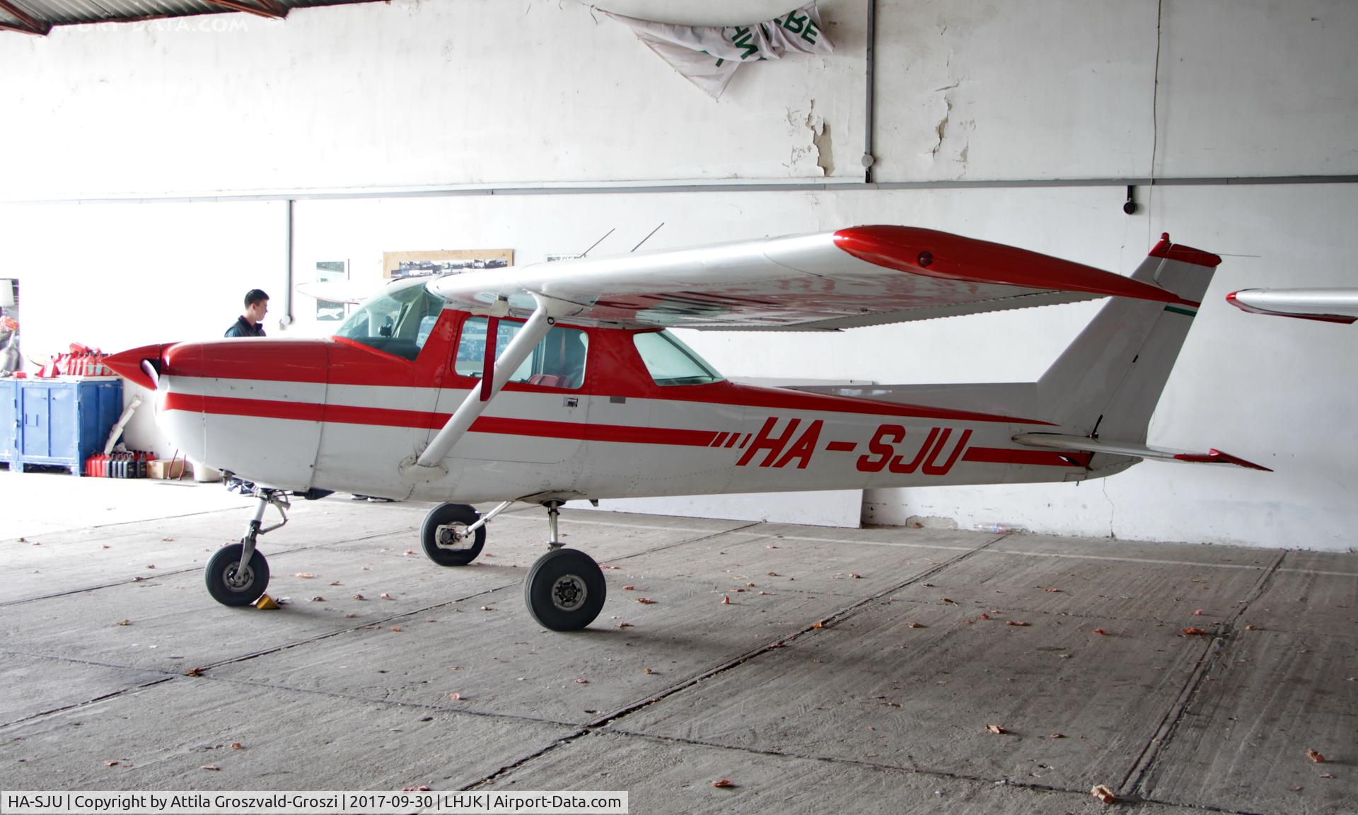 HA-SJU, Cessna 150M C/N 15076687, Jakabszállás Airport, Hungary