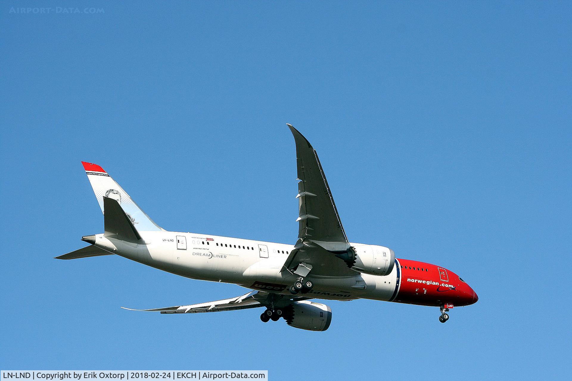 LN-LND, 2014 Boeing 787-8 Dreamliner Dreamliner C/N 35310, LN-LND landing rw 04L