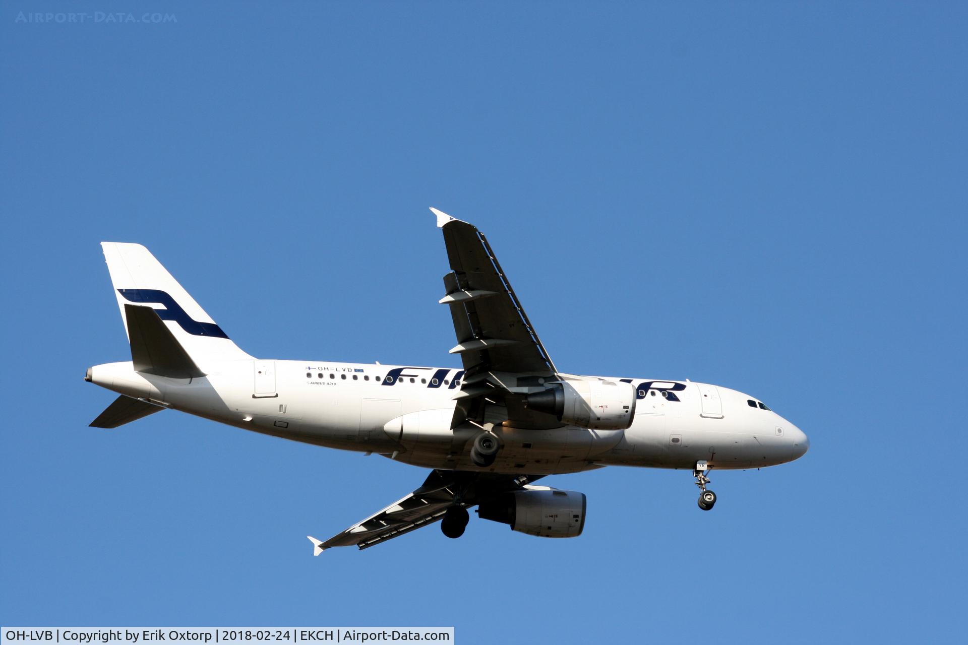 OH-LVB, 1999 Airbus A319-112 C/N 1107, OH-LVB landing rw 04L